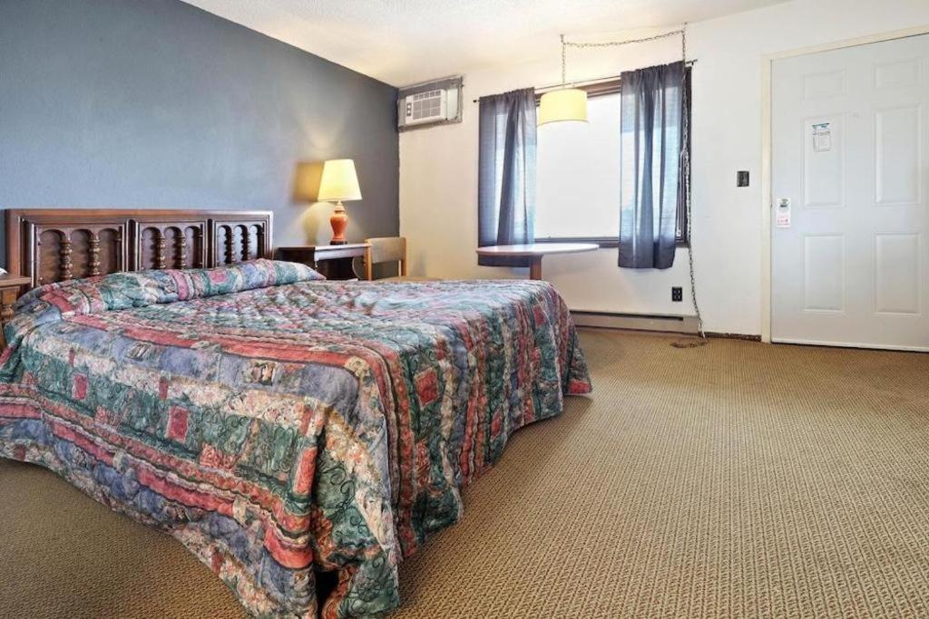 Hotel O Oskaloosa - Hwy 63/92 Bagian luar foto