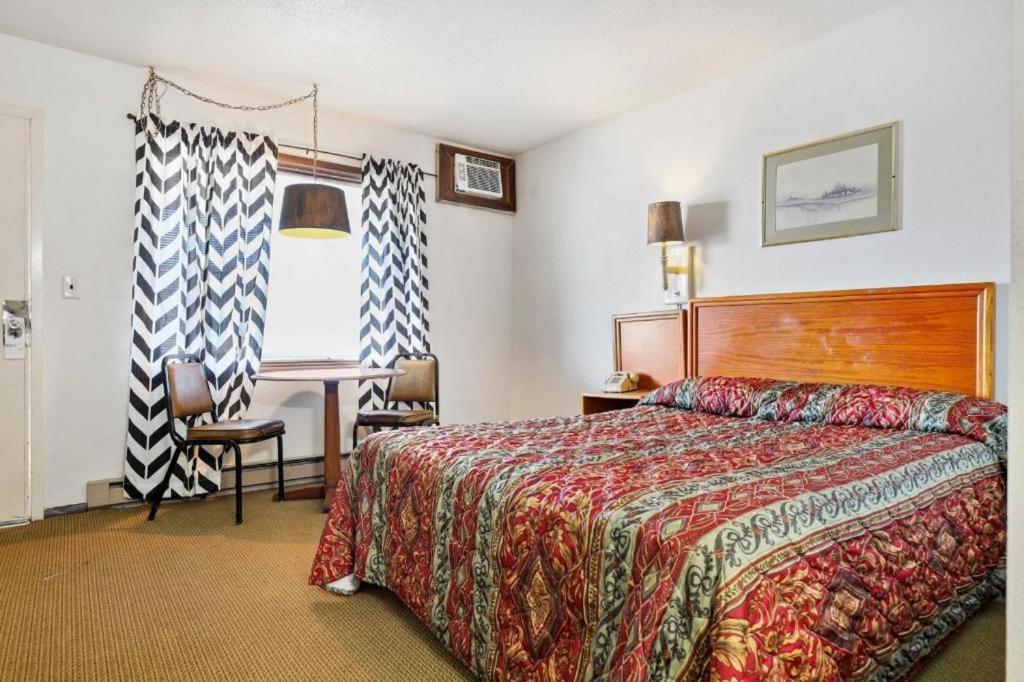 Hotel O Oskaloosa - Hwy 63/92 Bagian luar foto