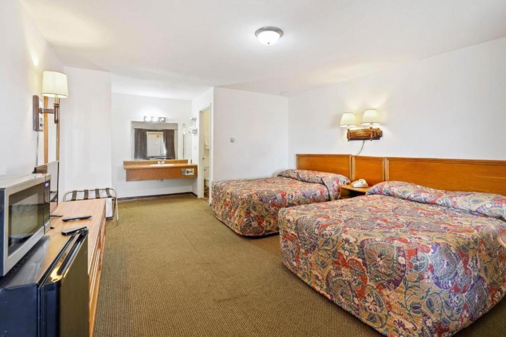 Hotel O Oskaloosa - Hwy 63/92 Bagian luar foto