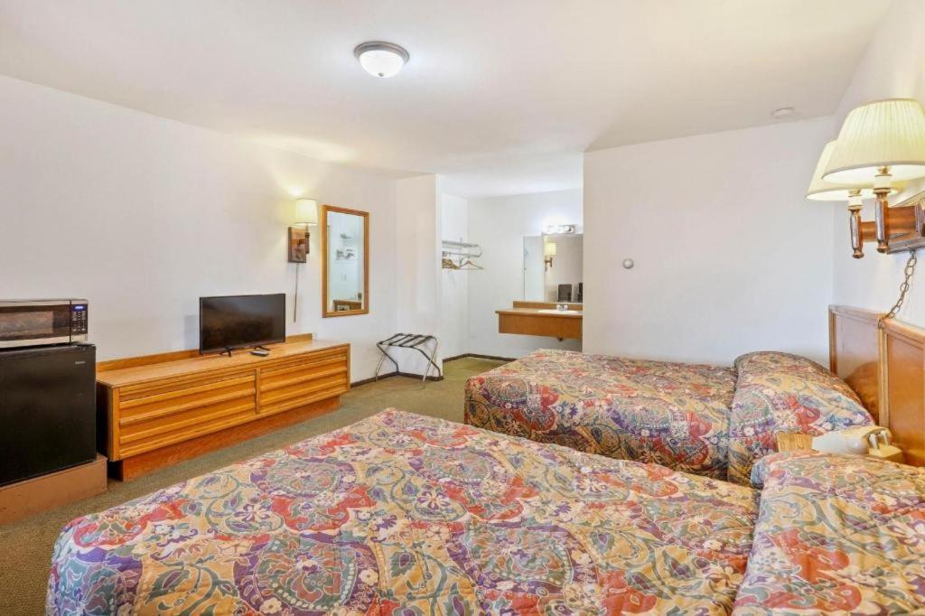Hotel O Oskaloosa - Hwy 63/92 Bagian luar foto