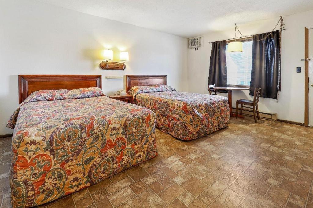 Hotel O Oskaloosa - Hwy 63/92 Bagian luar foto