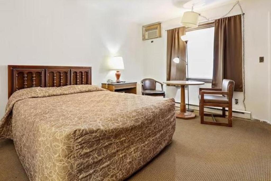 Hotel O Oskaloosa - Hwy 63/92 Bagian luar foto