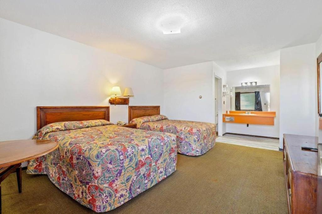 Hotel O Oskaloosa - Hwy 63/92 Bagian luar foto